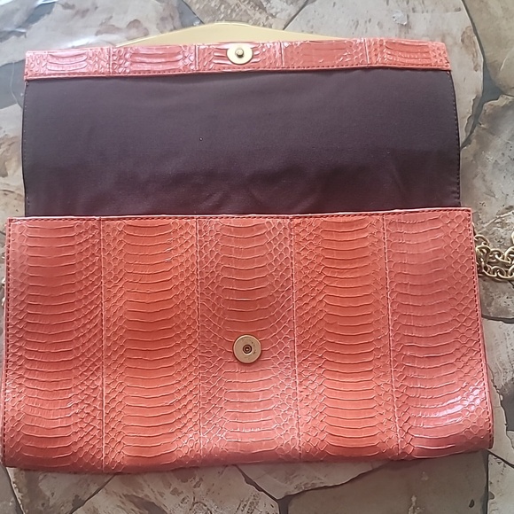 DVF coral snakeskin purse - Picture 3 of 5